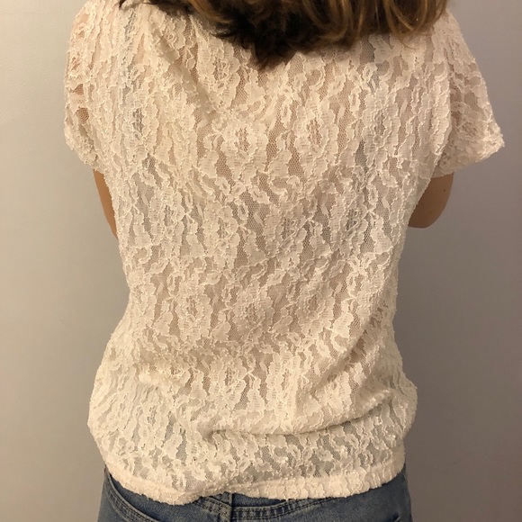 Vintage white lace top - Picture 2 of 4
